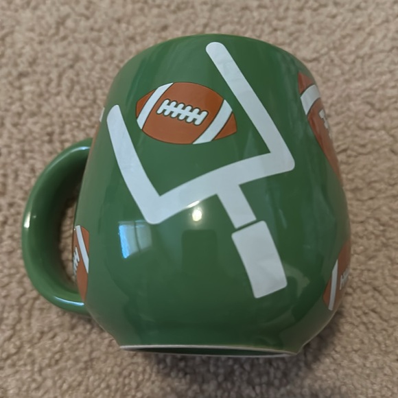 Temp-tations football mug - Picture 2 of 5